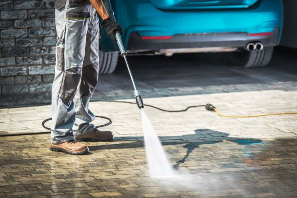 Driveway Pressure Washing in Huntington Station