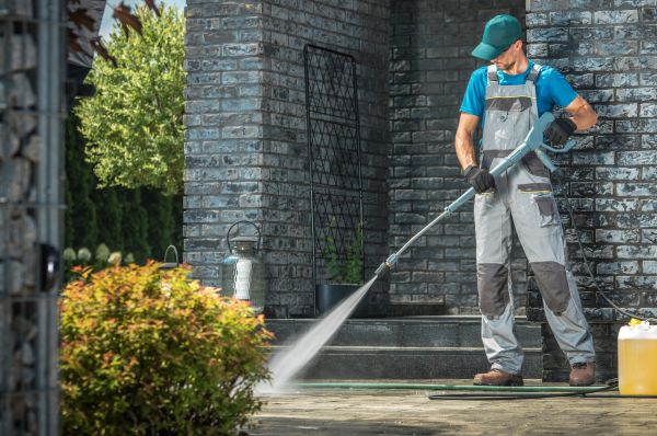 Outside House Cleaning in Huntington Station
